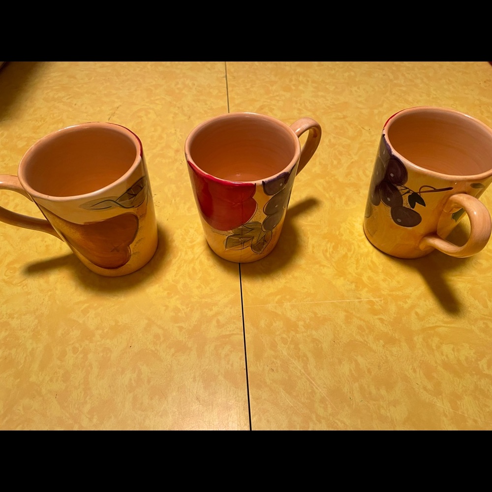 ☕️🍎🍏🍐3 Matching Mugs -NEW
